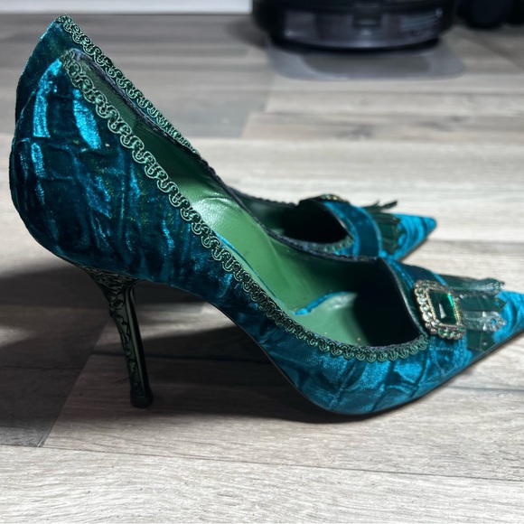 le silla Shoes - Le Silla Teal Velvet Pointed Toe Kitten Heel Pumps 37.5